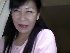 49yr older Granny Maki Shikano receives Creamed (Uncensored)