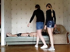 FFM session #28 Pussy-smothering