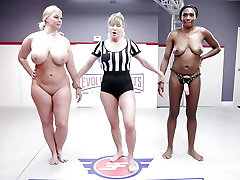 Paris Love Defeats London Sea, Fucks The Busty Queen With Strapon