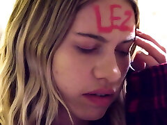Bathroom Lesbian Fuckfest With Teens