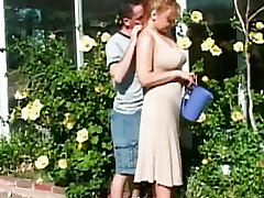 Cougar, Milf and Granny CHALLENGE in USA - vol (9) -