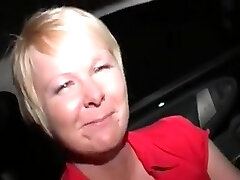 UK Slag Milf goes Dogging