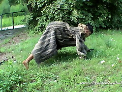 Fur Fuckslut makes Dog in the Meadow