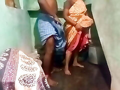Priyanka aunty bathroom hook-up at home