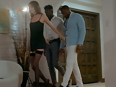 White babe Zoe Sparx will never forger date with two ebony boyfriends
