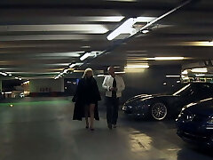 Axelle Parker gives her cute arse to the car thief