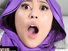 Hijab Fuck-a-thon - Muslim Girl Alexia Anders Pleasures Her Boyfriend And Makes Him Cum On Her Arab Fuckbox