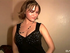 Playful all natural girlfriend Bianca gets rid of jeans to tickle her raw pussy