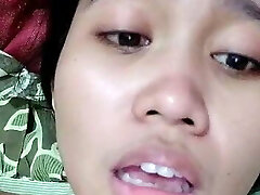 Hot asian tudung, hijab, jilbab slut frolicking herself 10
