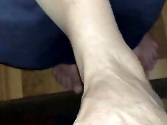 CUM ON WIFES Feet