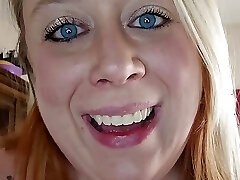 Squirting wet pussy cums 3x on kitchen table