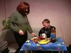 mamá y las estudiantes