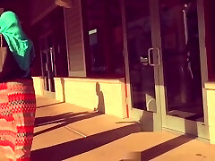 hijab wife big ass walking in street