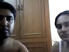 Indian babe shows off her body on web cam