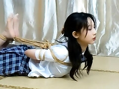 bellezza asiatica bondage