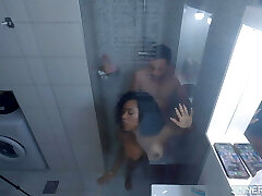 BLACK MILF DESTROYED IN SHOWER - Heavy Intercourse WITH WITH BOOTY EBONY KIKI MINAJ