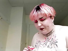 Vends-ta-culotte - Sexy JOI with a curvy alternative model showing her bare bod for you