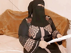 Nicking a Law Schoolgirl for School Expenses in Clear Egyptian Arabic with a Voice