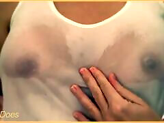 wifey neckt alle mit einem braless nassen hemd
