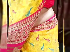 caldo indiano ragazza mostrando tette capture da hubby