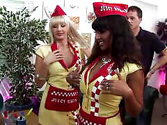 Only Service Sector Girls Can Do Their Jobs and sumisa colombiana Take Some Double Penetration