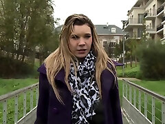 Tape Bien Fort jai la miumiiu mfc Qui Gratte Estelle Marchand,