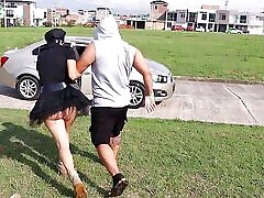 un détenu se fait baiser par un policier chaud avide de pénis