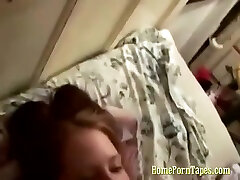 Amateur Babe Masturbates In Bed