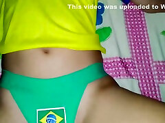 Brazilian Stepsister Rides My Cock She Likes It Without A Condom But She Makes Me Finish With Her Hand Homemade Video