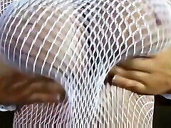 زن زیبای چاق می شود دهان پر شده با تقدیر با دده بلوم و دی دی
