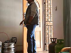 Stepsister taking it in the ass from black bbw clips xxx delivery guy