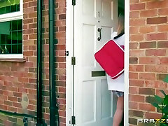 Sweet Cutie Hot Sex Scene With Jenny Diamond