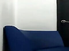 ich stellte eine kamera in mein zimmer, um aufzunehmen, als meine saree striptease indian woman artemis mein zimmer betrat, um mich zu verführen