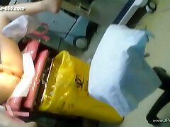 gli hacker utilizzano la fotocamera per il monitoraggio remoto di un amante & 039;s vita domestica.604