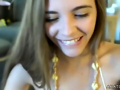vollbusige brünette amateur hart gefickt. pov blasen, group party bus und sex