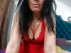 Milfycalla-i Demand You to Fuck My Pussy! I&039;m Your Hot Brunette