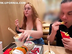 Parei Para Comer E Ela Queria Fuder 5 Min - Trix Mendes And Mariana Torres