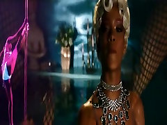 Rihanna Pour It Up Hot Version