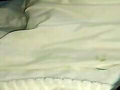 I&039;m beating my lips, I like it and I&039;m screaming..