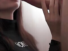 Stranger Fucked Wife, She Is so Sexy That the Sperm Flew to the Armrest