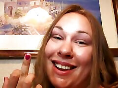 la gruesa morena sweetie es follada por su hombre misionero y al estilo perrito toda la noche
