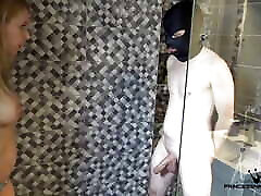 księżniczka nikki lubi ballbusting przyjaciel