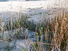 Couple forcing cum mouth on Camera Having Sex on the Beach
