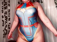 Captain Marvel Saves Daddy&039;s Day!