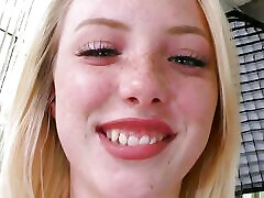 deepthroat pov amateur babe verwöhnt schwanz beim schmutzigen reden