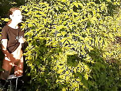 Risky public female masturbation in nature - Lesbian-candys