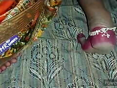 Desi bhabhi ass kicked