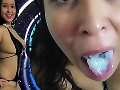 milf schluckt sperma. mein cuckold hat keine erlaubnis mich zu ficken, ich masturbiere für ihn. als trost lutsche ich seinen kleinen schwanz, und ich schlucke sein sperma, wenn er in meinen mund spritzt. er ist ein schwuchtel arschloch 11 min