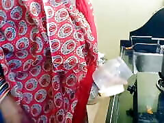 Desi Indian aunty Sexy and I Fucked Her in Kitchen When My husband was Not in Home