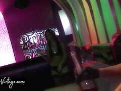 lesbisches analvergnügen im swingerclub